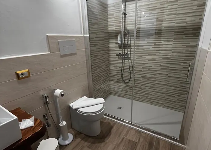 فندق مبيت وإفطار Is Cubas Desulo